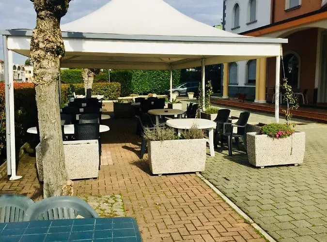 La Sonrisa Srl Poviglio Hotel 3*